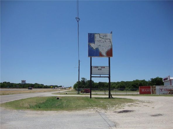 2014 Interstate Highway 30 W, Greenville, TX 75402